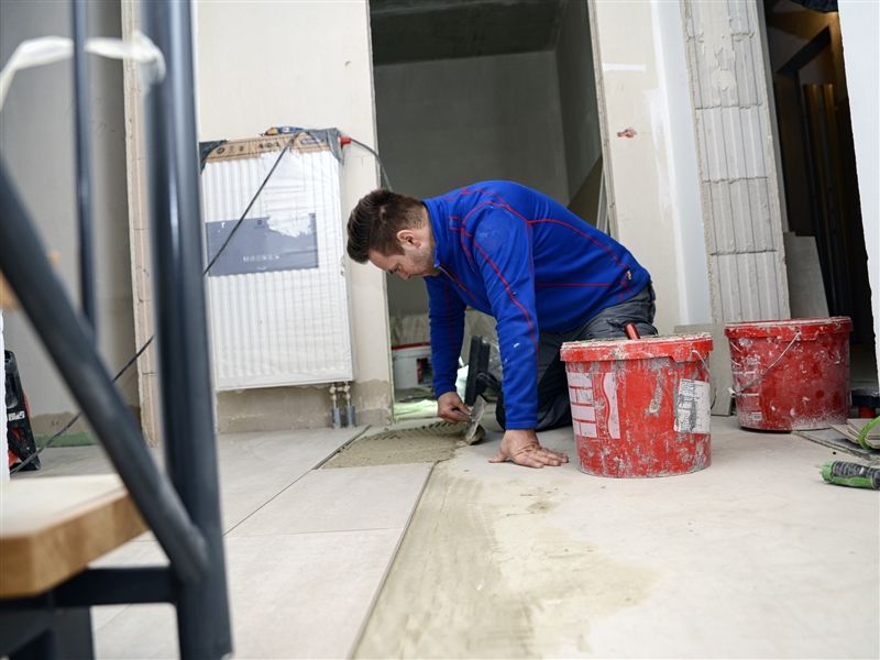 Fliesen-, Platten und Mosaikleger (m/w/d)
